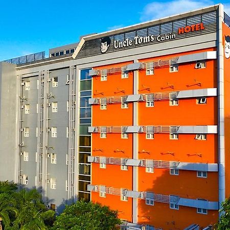 Cebu Uncle Tom'S Cabin Hotel Powered By Cocotel Exterior photo