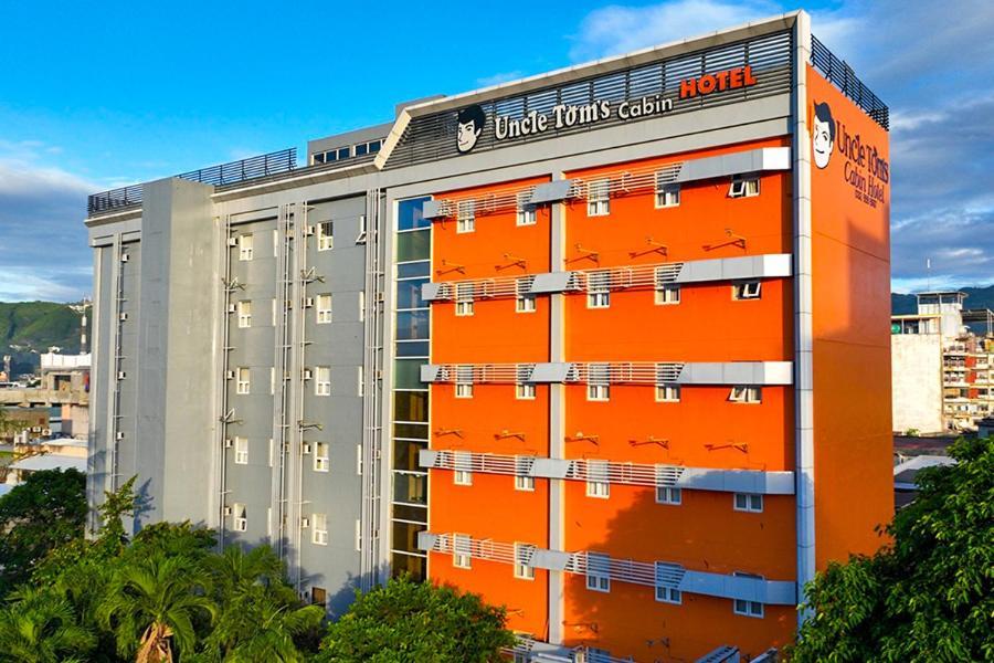 Cebu Uncle Tom'S Cabin Hotel Powered By Cocotel Exterior photo